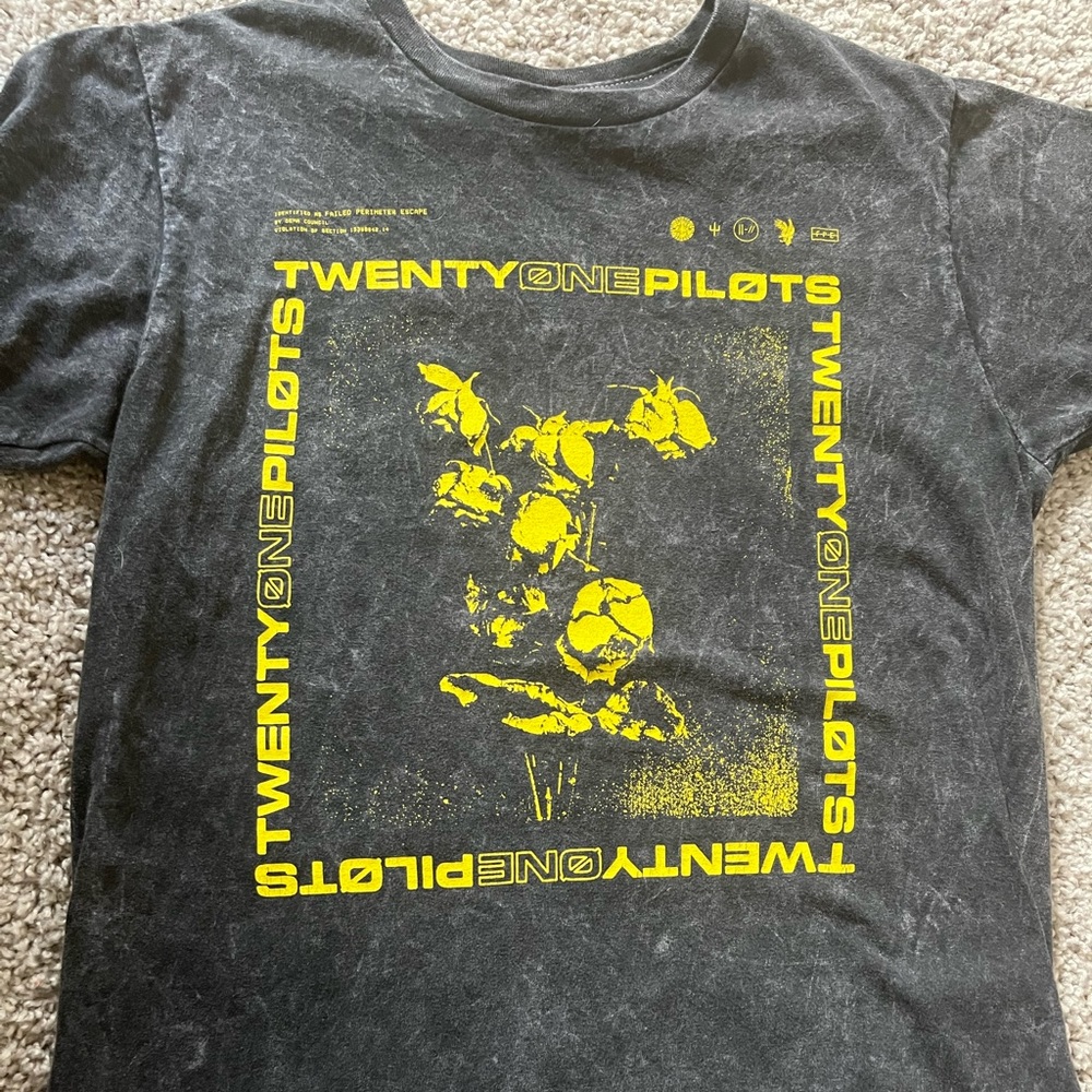 Twenty One Pilots shirt